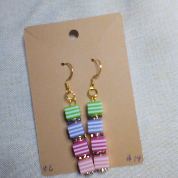 Pierced earrings Women / teenagers - Picture 1 of 1